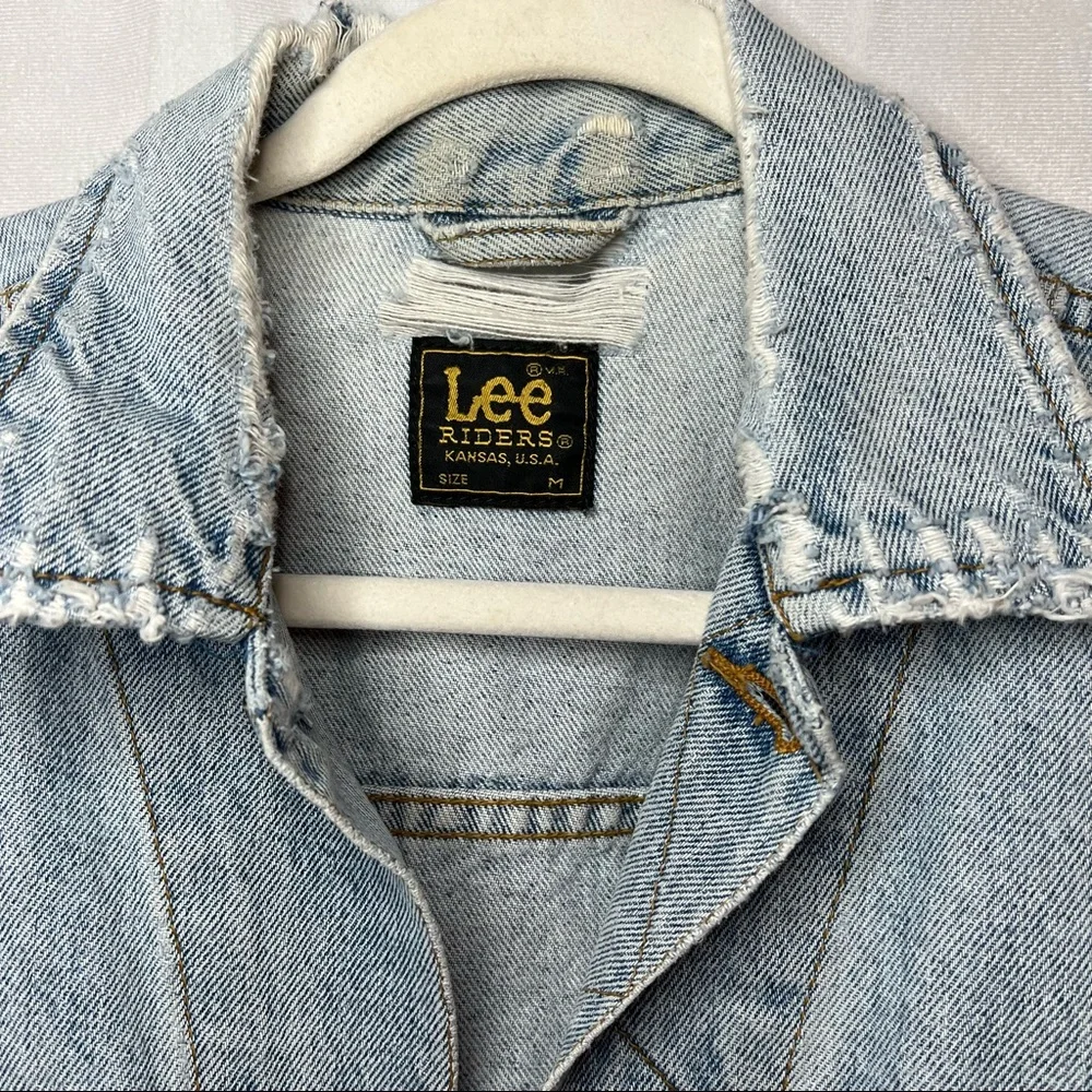 Vintage Lee Riders Denim Jacket Distressed Size Medium - Picture 3 of 15